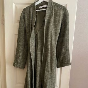 Women’s olive green Zara coat